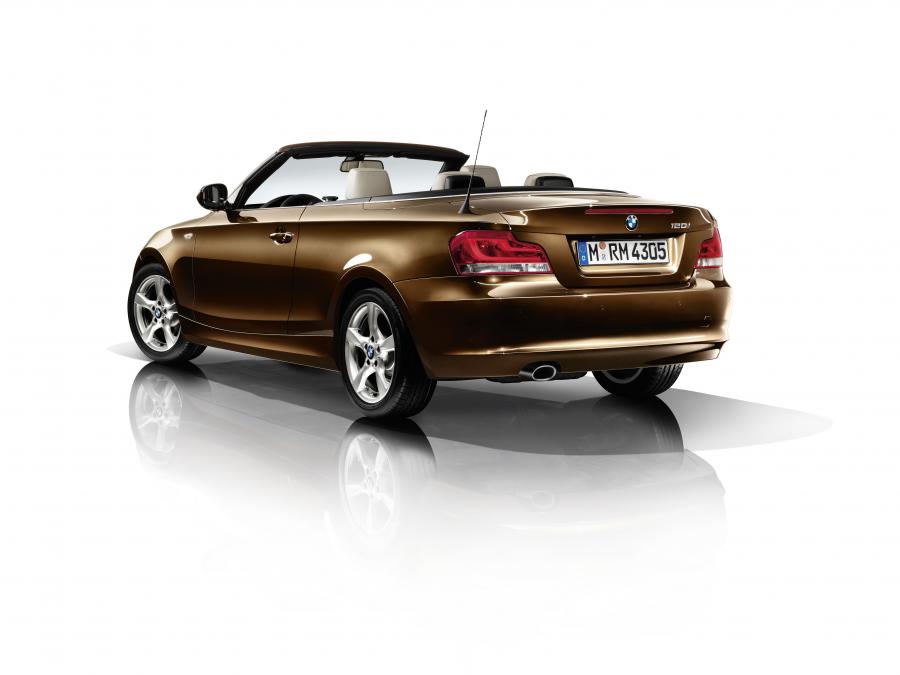  BMW 1-Series Convertible 2011 года  (фото 68 из 69)